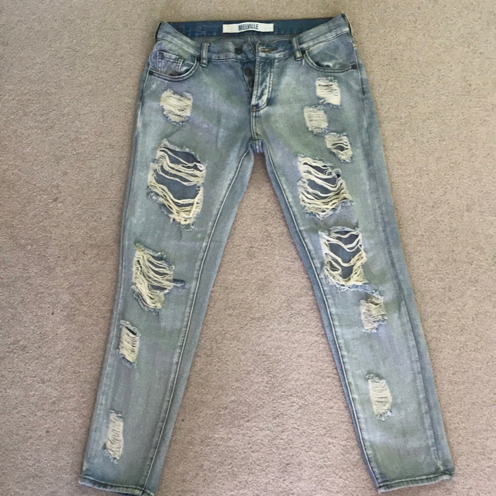 Brandy Melville distressed jeans